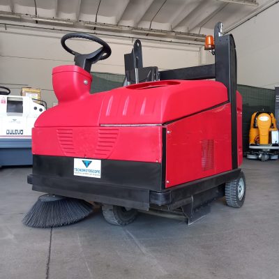 SPAZZATRICE INDUSTRIALE RCM OTTO E TOP REVISIONATA