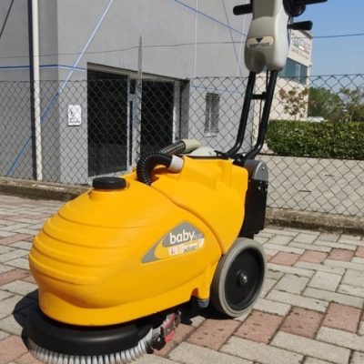 LAVAPAVIMENTI INDUSTRIALE REVISIONATA BABY PLUS LITIO
